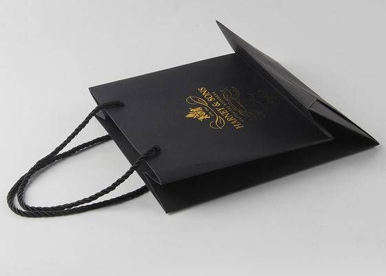 Επαναχρησιμοποιήσιμες μαύρες τσάντες αγορών μπουτίκ εγγράφου που αποτυπώνονται με την ασημένια σφράγιση