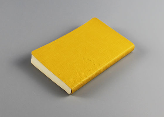 Debossed κίτρινο μαλακό έγγραφο τέχνης μεταλλινών κάλυψης ανακυκλωμένο σημειωματάριο για το καθημερινό υπόμνημα