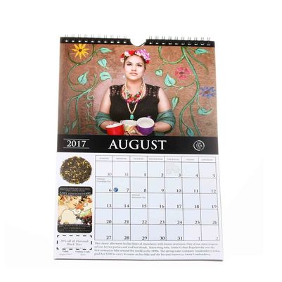 Μοναδικό ημερολογιακό ντυμένο έγγραφο τοίχων μόδας γιγαντιαίο μηνιαίο με την κρεμάστρα